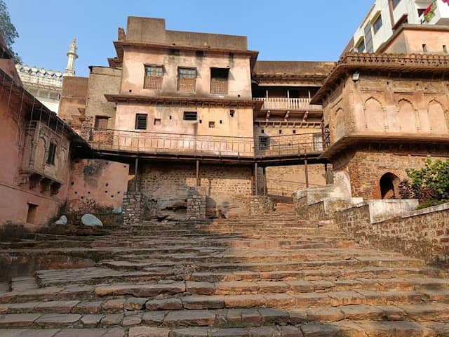 Gauhar Mahal - Image 1