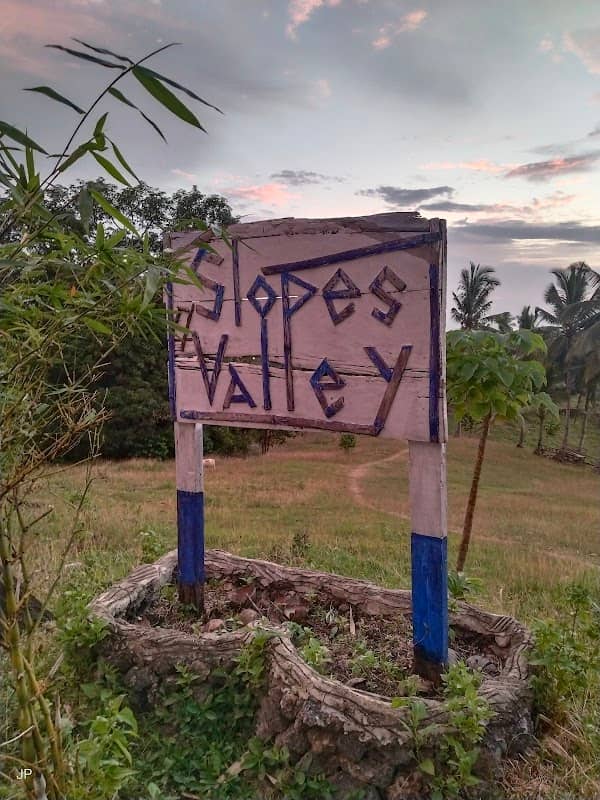 SLOPES VALLEY - Image 1