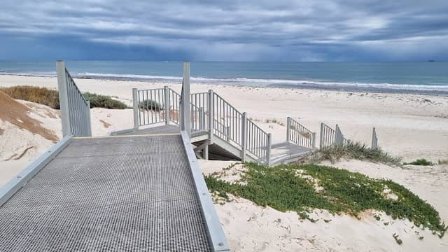 Mullaloo Beach North - Image 1