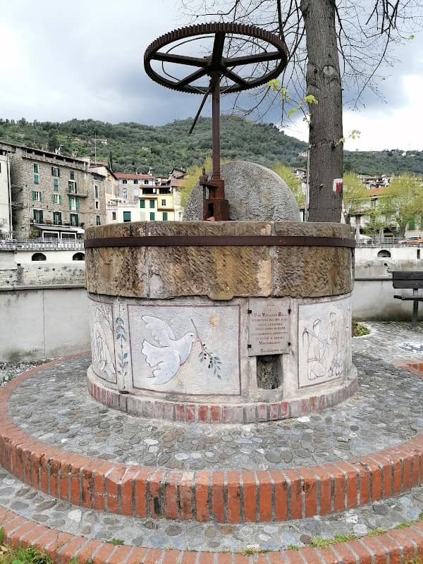 Monumento al Gombo di Pier Vincenzo Mela - Image 1