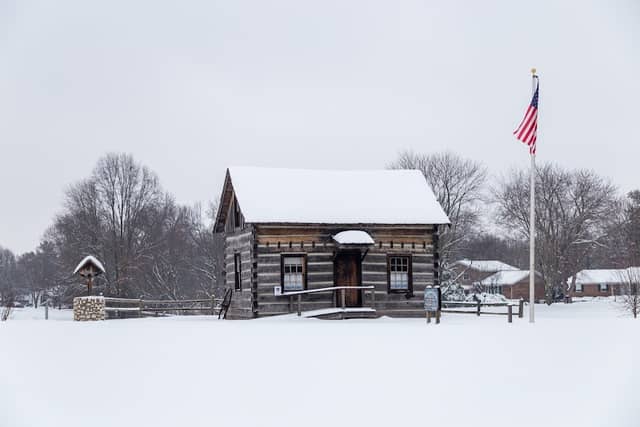 Mersinger Cabin - Image 1