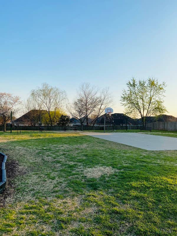 Thompson Park - Image 1
