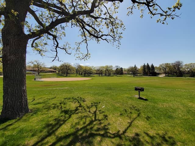 Rosland Park - Image 2