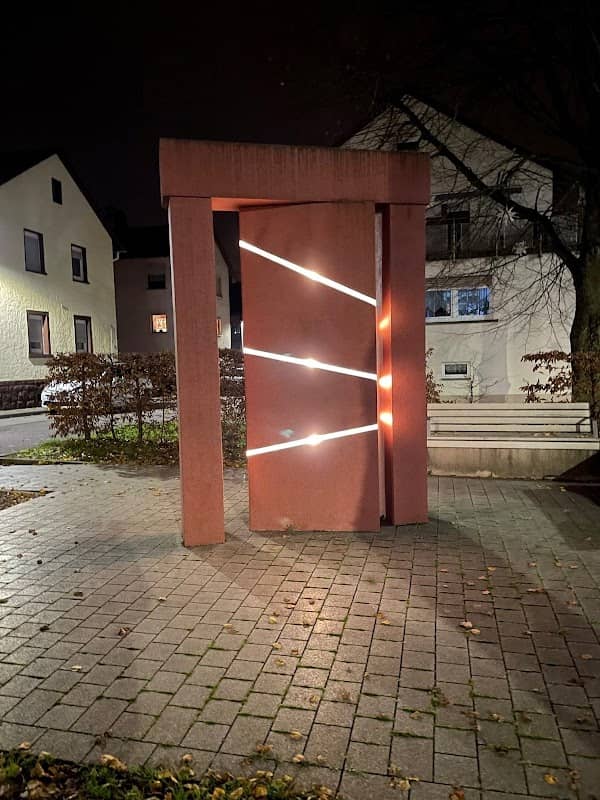 Waldenses-Monument "Tor des Ankommens" - Image 1