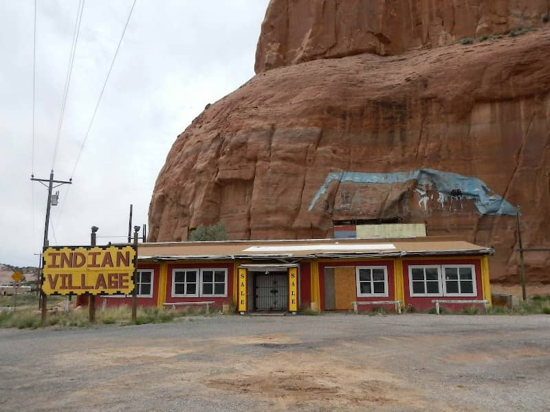 Murals of Indians Village - Image 1