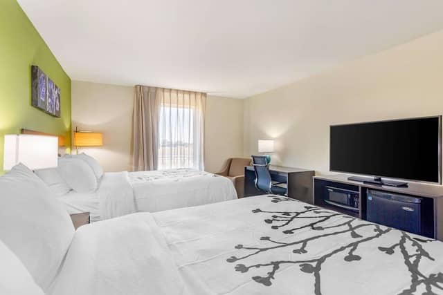 Sleep Inn & Suites Gallatin - Nashville Metro - Image 3