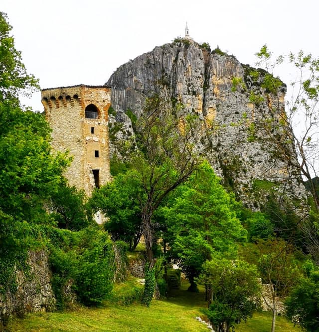 Les Jardins de la Tour - Image 2