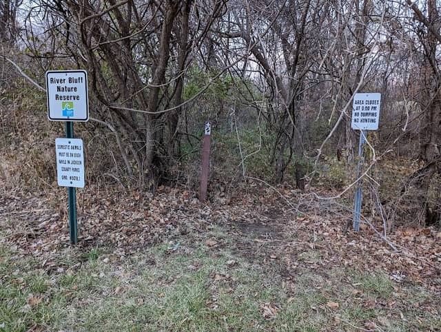 River Bluff Nature Reserve Trailhead - Image 1