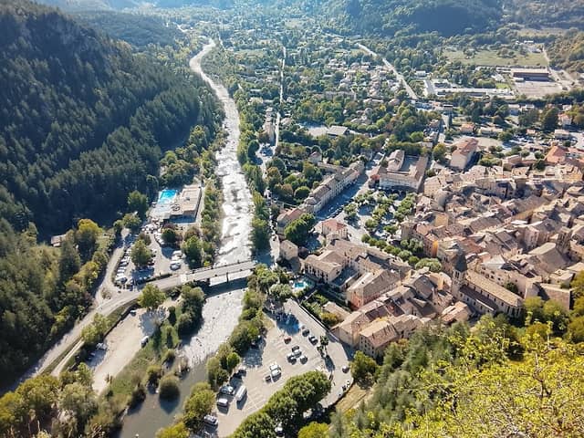 Point De Vue - Image 3