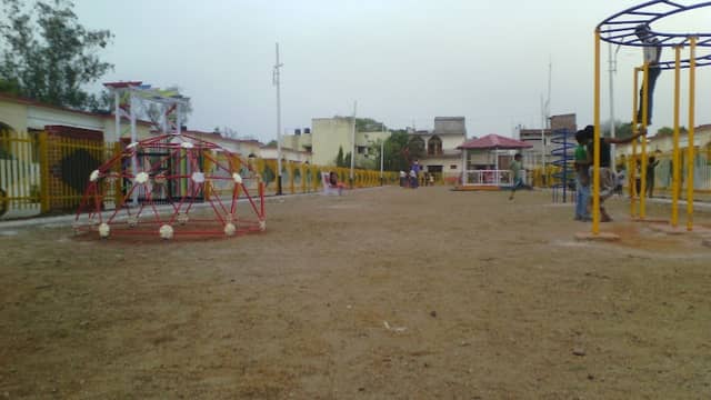 Adrash Railway Colony Pipariya - Image 1