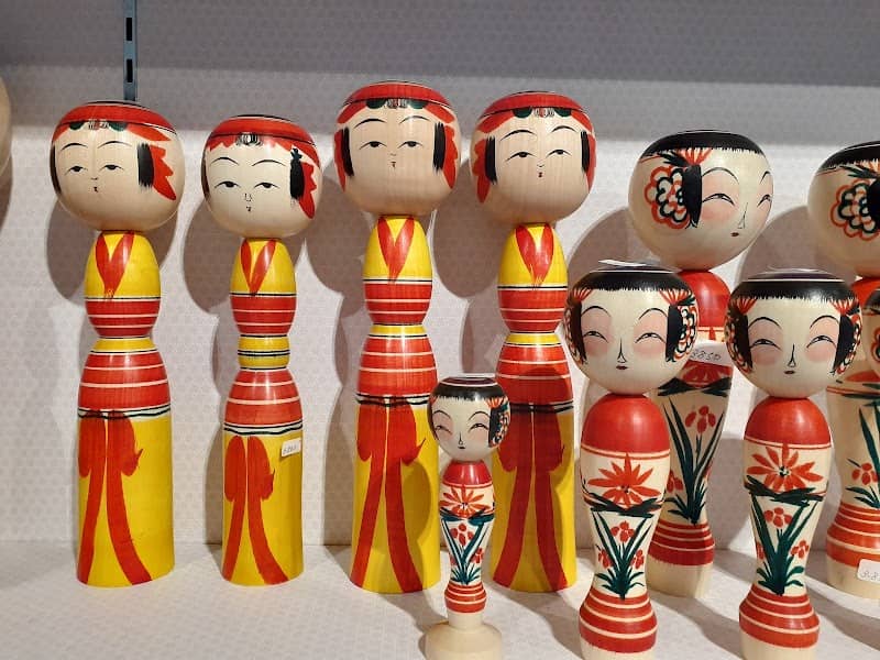 Yajiro Kokeshi Village - Image 1