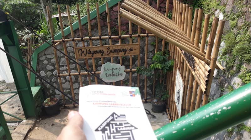 Kampung Labirin - Image 2