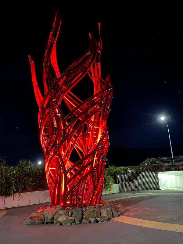 Hemo Gorge Roundabout sculpture - Image 1