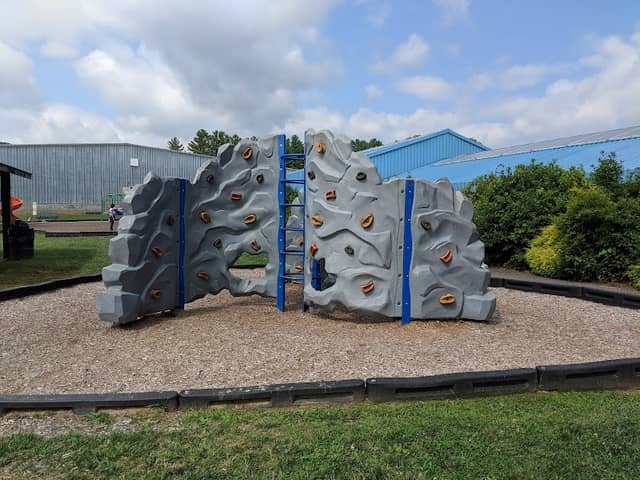 Tot lot - Image 2