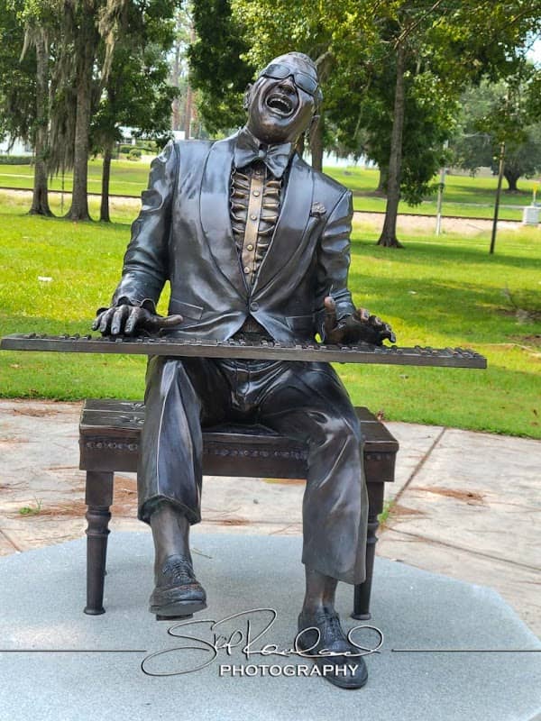 Ray Charles Statue - Image 2
