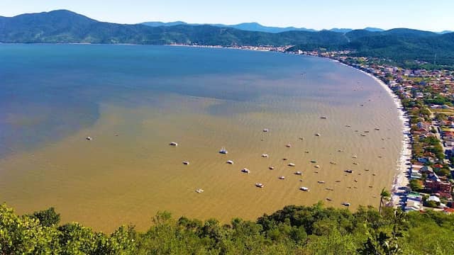 Praia de Zimbros - Image 1