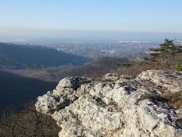 Biatorbágyi kaptárkövek - Image 1