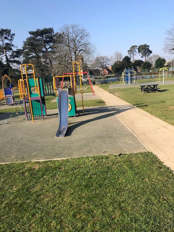 Horley Recreation Ground - Image 1
