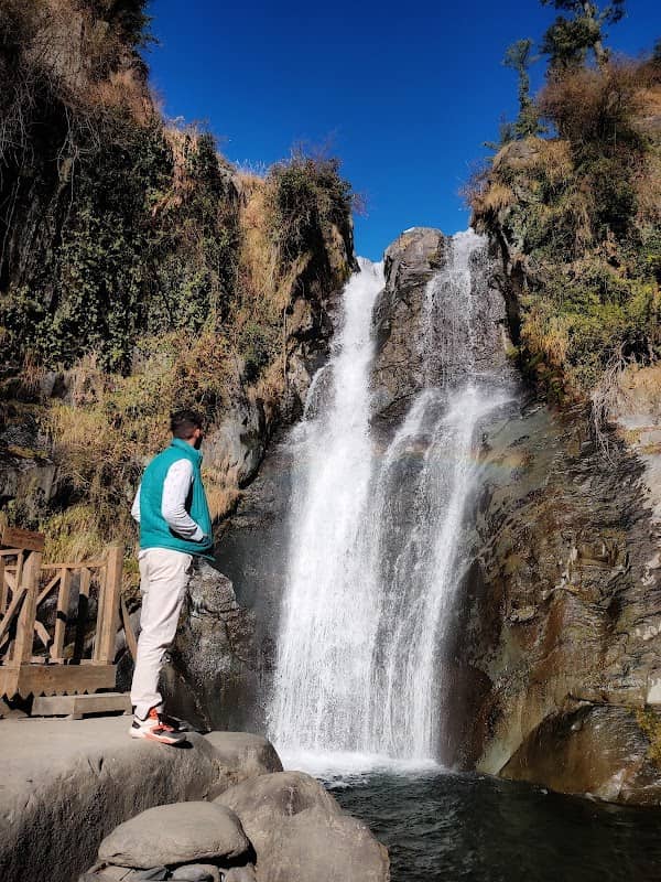 Sheshnag Waterfall - Image 1