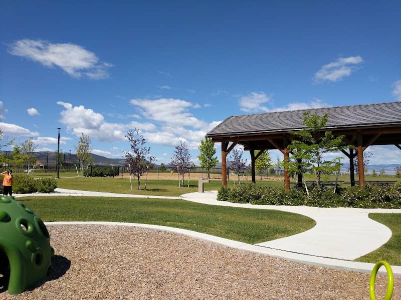 Mountain View Park - Image 2