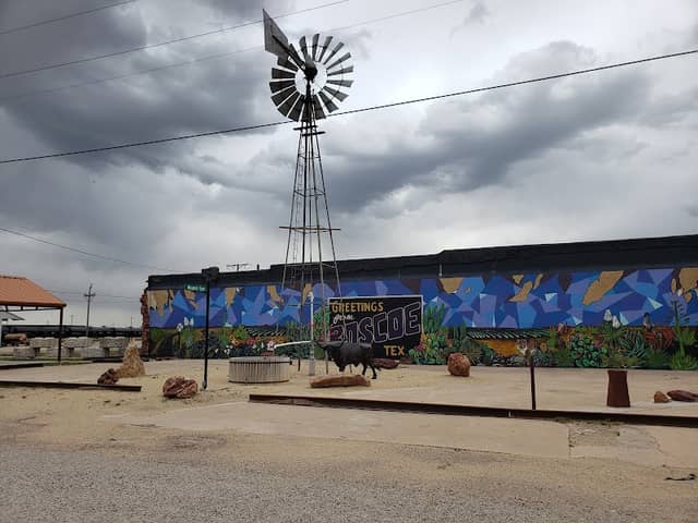 Windmill Park - Image 1