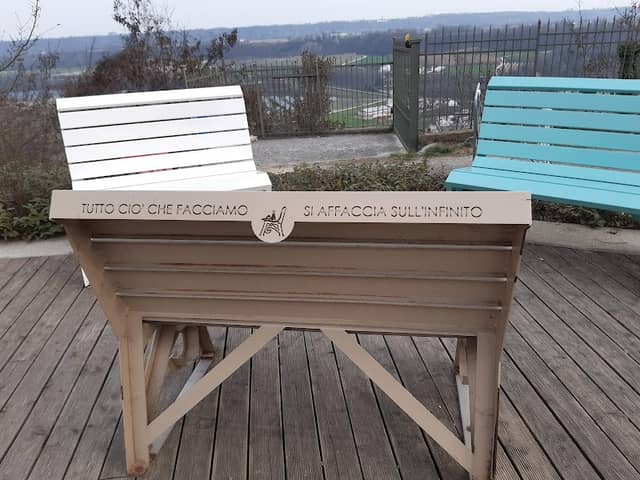 Small Big Bench - Image 2