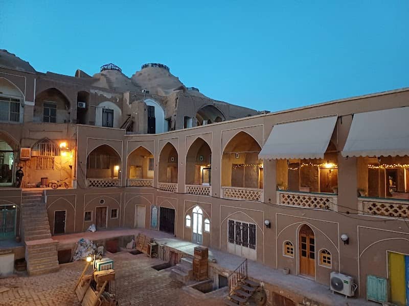 تیمچه ملک التجار (کاروانسرای بخشی) - Image 2