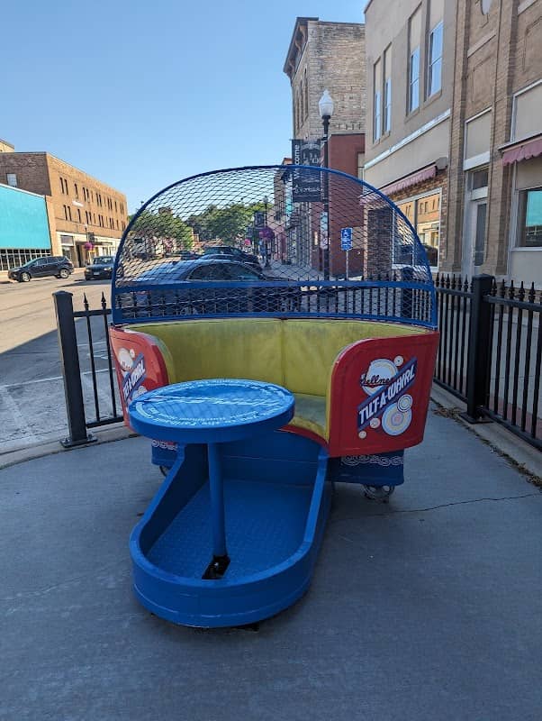 Tilt-A-Whirl - Image 1