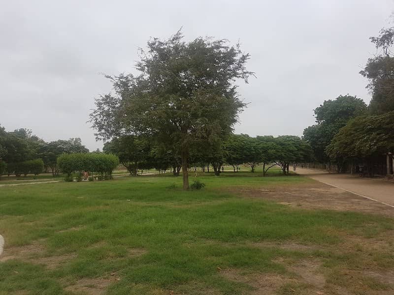 Clifton Park - Image 1