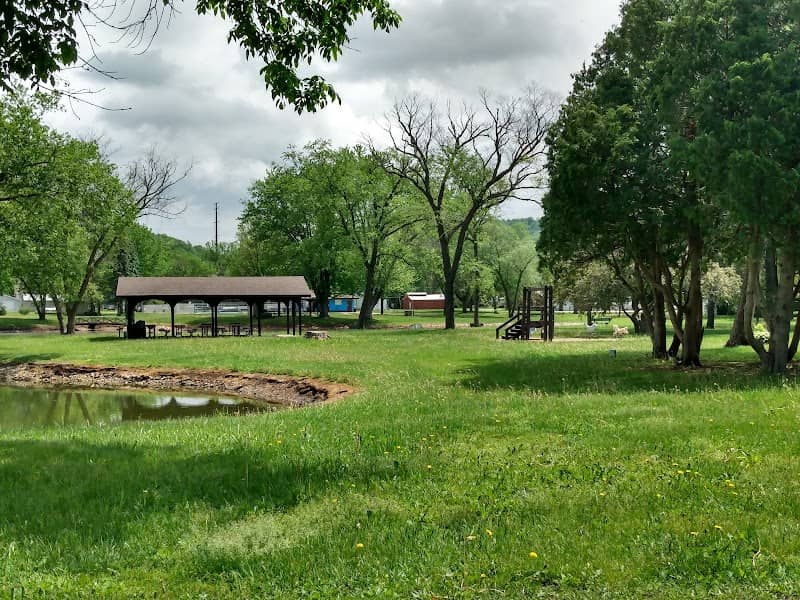 Goose Lake Memorial Park - Image 2