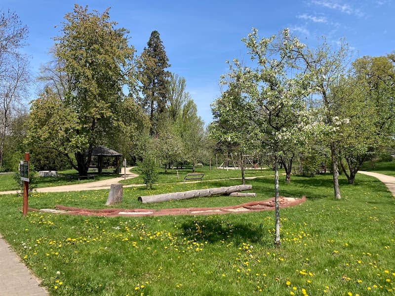 Pitkovický park - Image 2