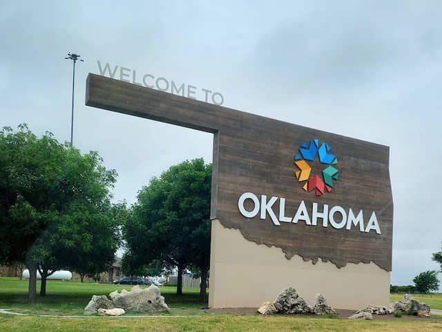 Oklahoma Border Sign - Image 2