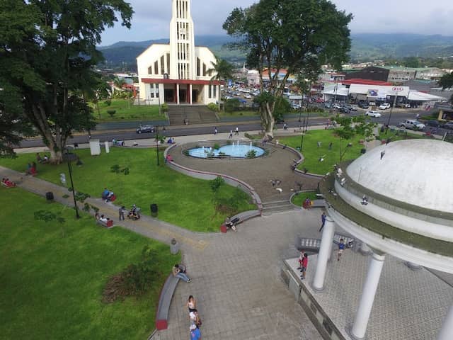 Parque de Ciudad Quesada - Image 1