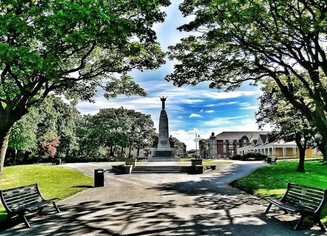 Ashton Gardens - Image 2