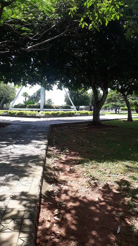 Pyramid Square - Image 1