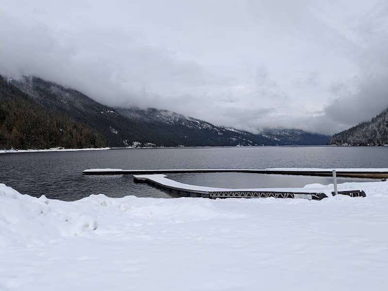 Slocan Lake Dog Beach - Image 1