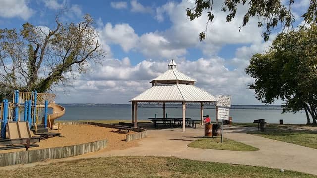 Windsurf Bay Park - Image 1