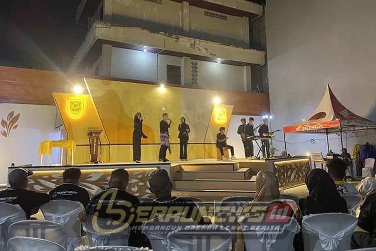 Panggung Barintak Kelurahan Bugis - Image 1
