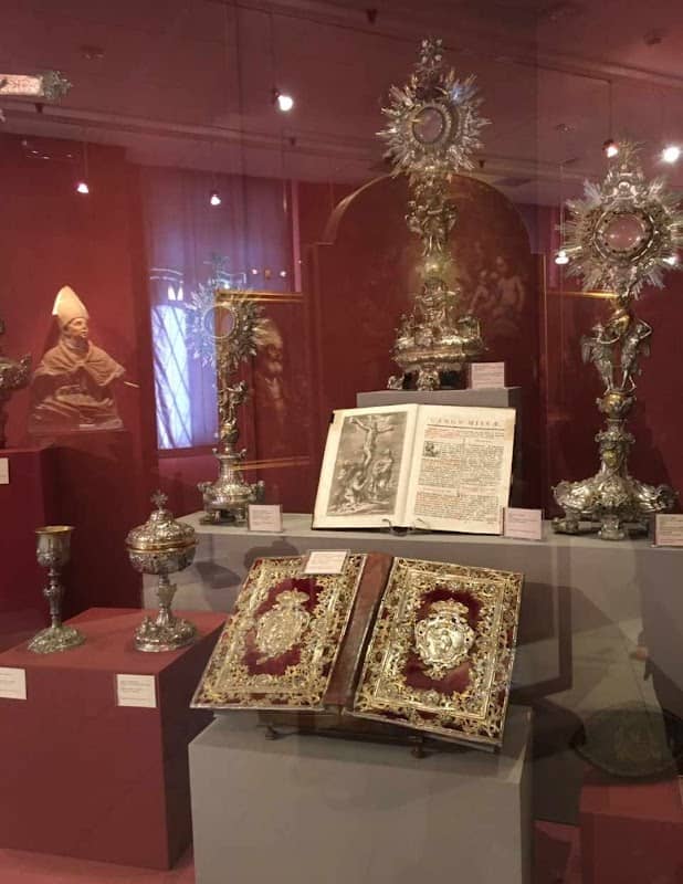 Art and History Museum - Image 1
