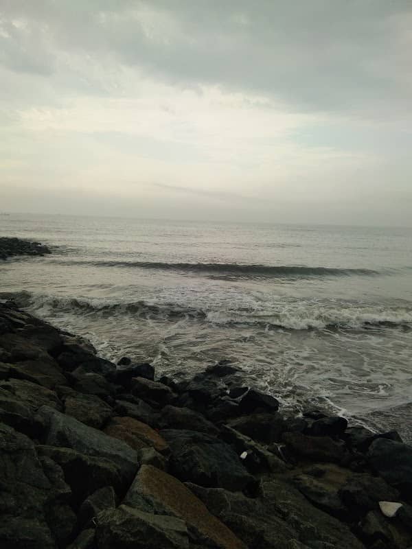 ENNORE THAZANKUPPAM BREAKWATER BEACH VIEW - Image 1