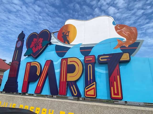 Pekan PARIT WESTERN ( Parit, Perak ) - Image 1