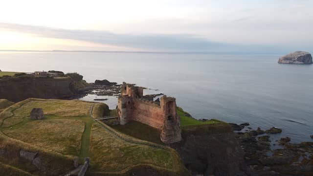 Tantallon Castle - Image 3