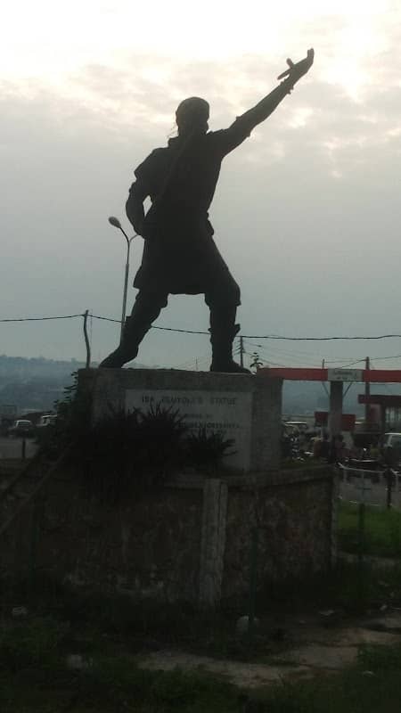 Iba Oluyole's Statue - Image 1