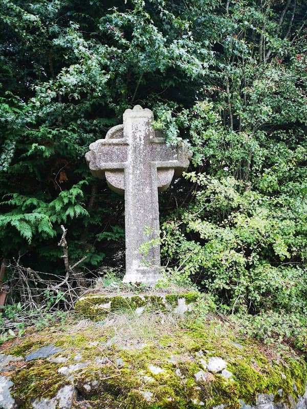 Stone Cross - Image 1