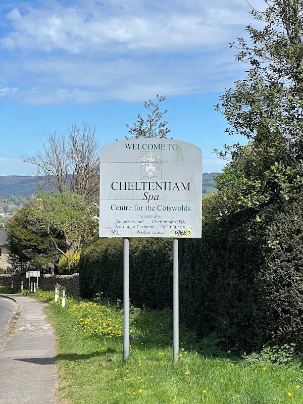 Cheltenham Spa Welcome Sign - Image 1