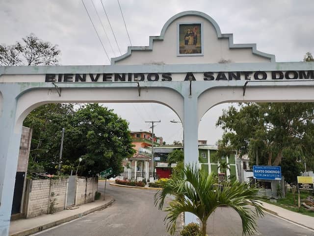 Plaza "Hermano Lejano" - Image 1