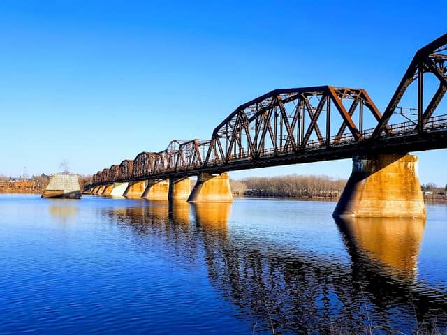 Bill Thorpe Walking Bridge - Image 1