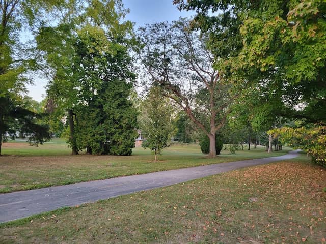 Centennial Park - Image 2