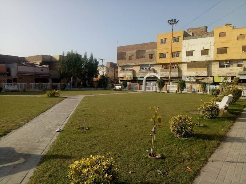 Naseem Nagar Phase 1 Park - Image 2