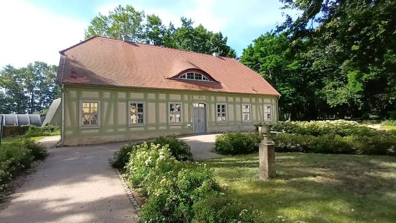 Schloss Park - Image 1